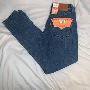 BNWT 501 Skinny Levi’s jeans